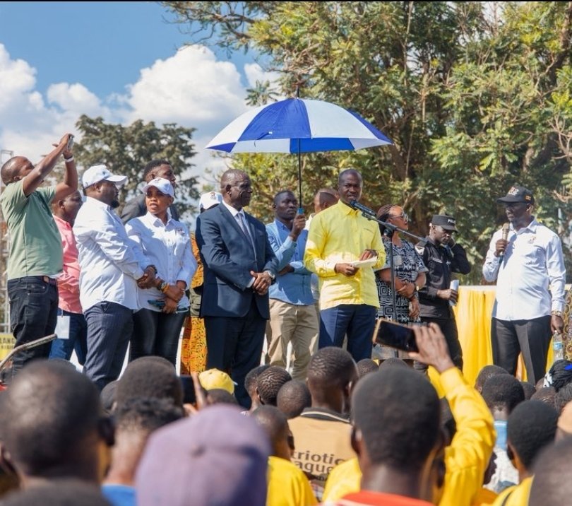 HonAsababrian90's tweet photo. One region. One voice. One choice. 🔥
Thank you Lira, for endorsing our freedom fighter. MK continues! 🇺🇬
@mkainerugaba @DaudiKabanda @Judith_Mukidi @BagaayaP https://t.co/p600Y1iNQJ