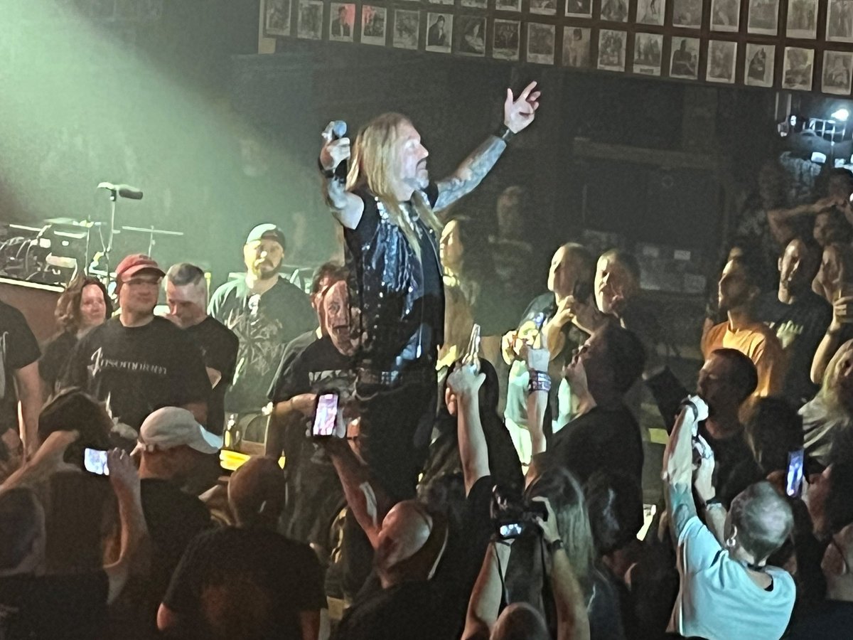 HammerFall's tweet photo. Templars of San Juan Capistrano, what a night! 🔥
Thank you for coming out and making it one to remember! See you all again soon! ⚔️🔥

#HammerFall https://t.co/DSfyOgtBKb
