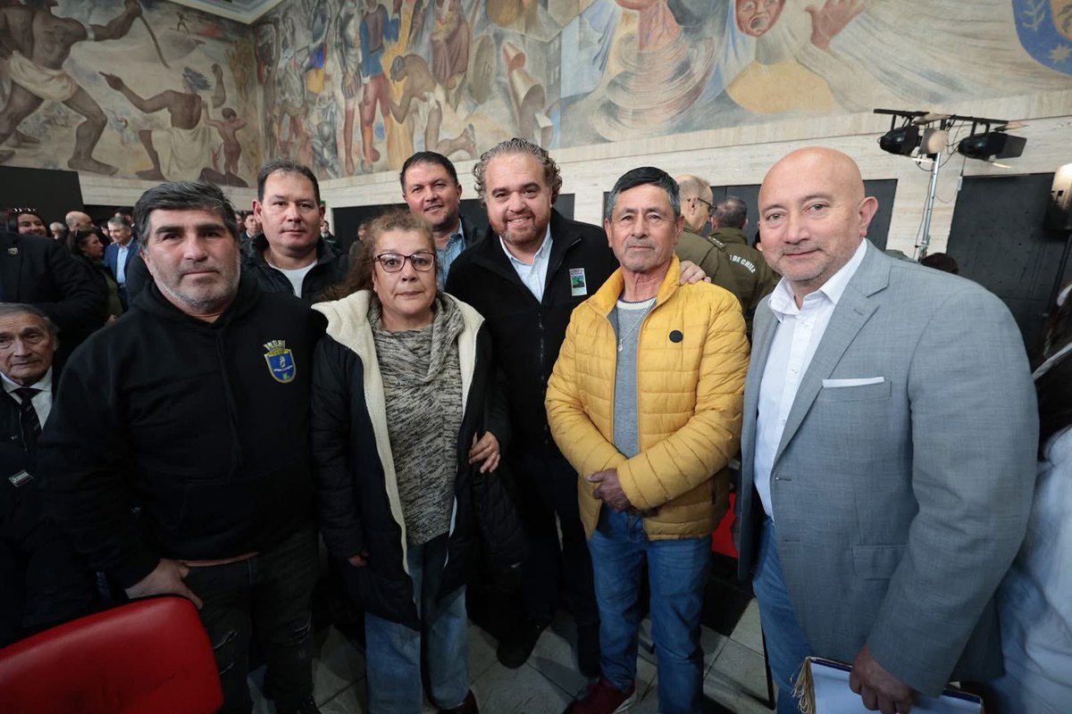 CoreBioBio's tweet photo. 🙋 Organizaciones sociales e instituciones también celebran la aprobación de sus proyectos en sesión del Consejo Regional https://t.co/L4WcKQBUWP