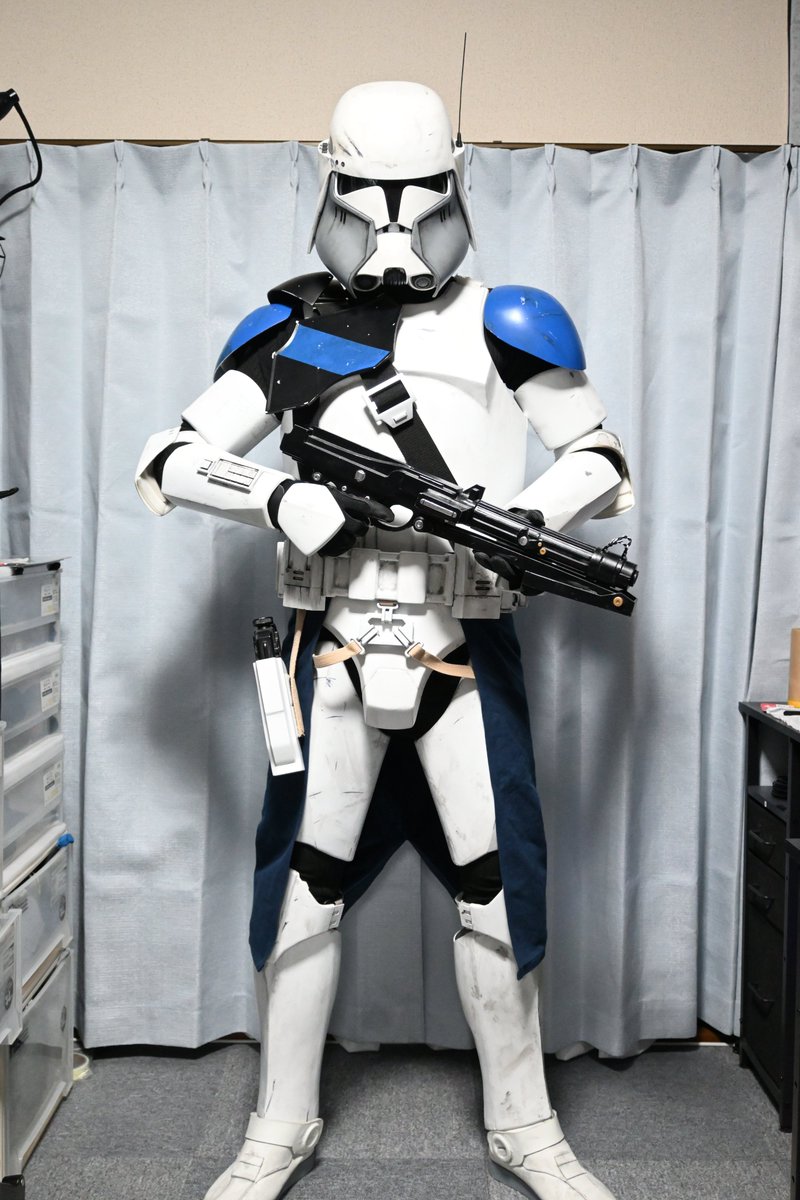 Avis1183_SW's tweet photo. ショルダーやカーマなど、バカラから一部パーツを交換しただけなので、ヘルメットを変えれば2Pカラーになります

#日本クロトル計画 https://t.co/yqRR2vBosA