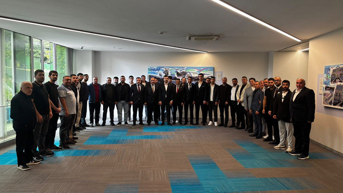 MustafaaGider's tweet photo. Üsküdar Belediyesi MHP Belediye Meclis Grubu toplantımızı gerçekleştirdik. Akabinde ziyaretçilerimizi ağırladık. 

Bu vesileyle meclis üyelerimize çalışmalarında başarılar diliyor, göreve yeni gelen Meclis Üyemiz Sn. Ali Bayat’ı tebrik ediyorum. https://t.co/UntN5U1yf2