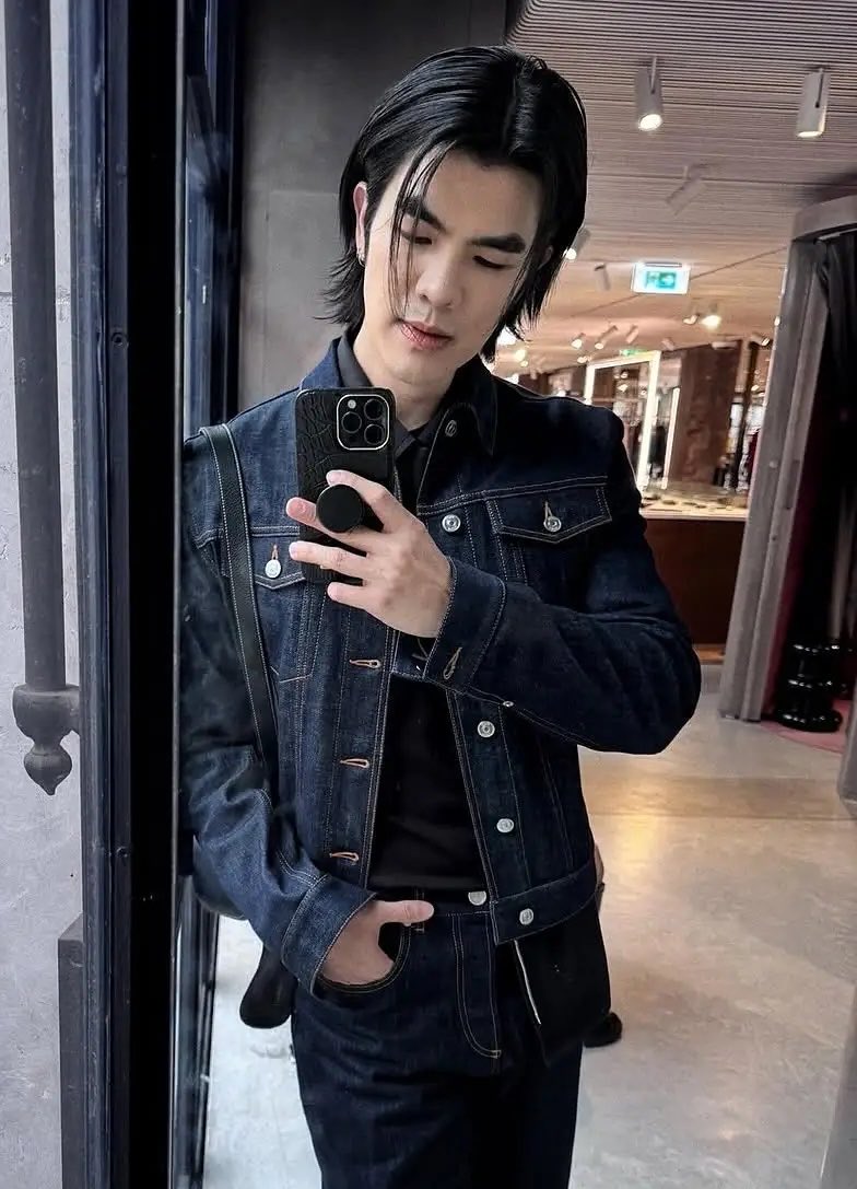 SmileApo51's tweet photo. รักคุณภาคภูมิเซลฟี่หน้ากระจกตลอดไป เท่อ่าาาาา 🥺🖤 https://t.co/Rsmwea1LAS