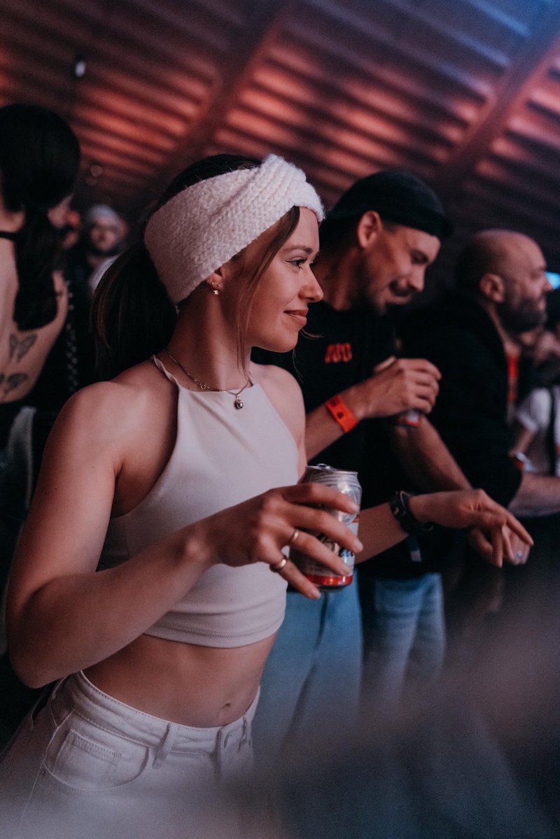 TMLwinter's tweet photo. Dancing the night away in the heart of Alpe d’Huez. Experience it for yourself at Tomorrowland Winter 2027. https://t.co/Y63cYEBPnt
