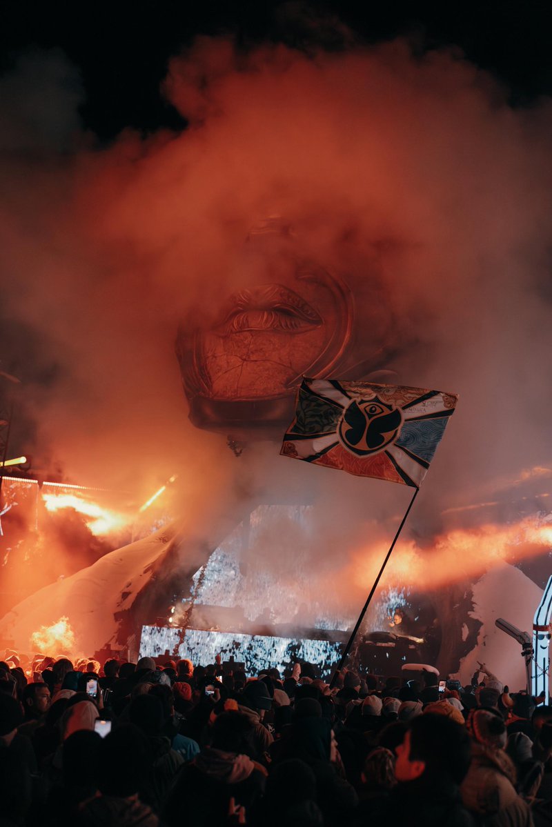 TMLwinter's tweet photo. Dancing the night away in the heart of Alpe d’Huez. Experience it for yourself at Tomorrowland Winter 2027. https://t.co/Y63cYEBPnt