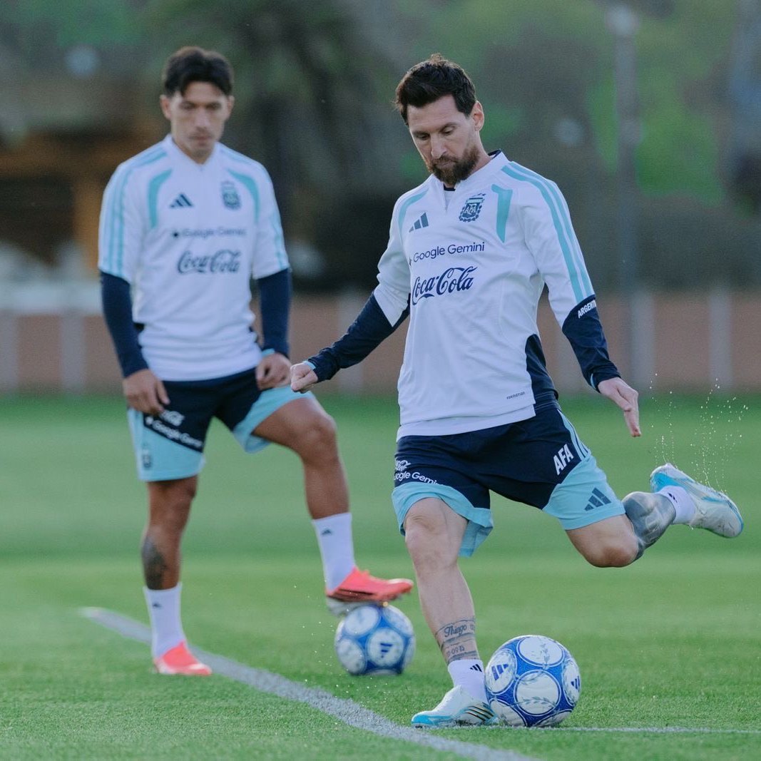 bpthaber's tweet photo. Lionel Messi, son kez Arjantin antrenmanında. https://t.co/uZDn0VkD4J