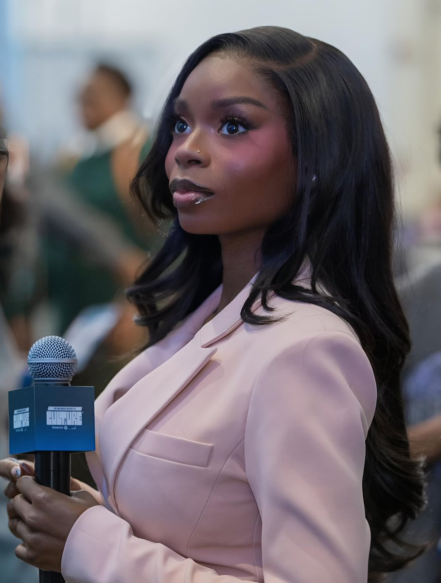 TYRISPRINT's tweet photo. y’all could never make me hate her btw https://t.co/euM0BHrSWa