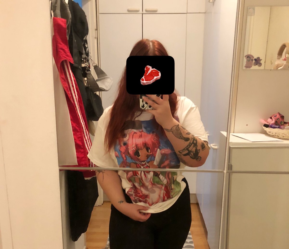 jasputing's tweet photo. My Meaty-chan shirt arrived today!! ❤️🥩 https://t.co/V0if3KpkJA