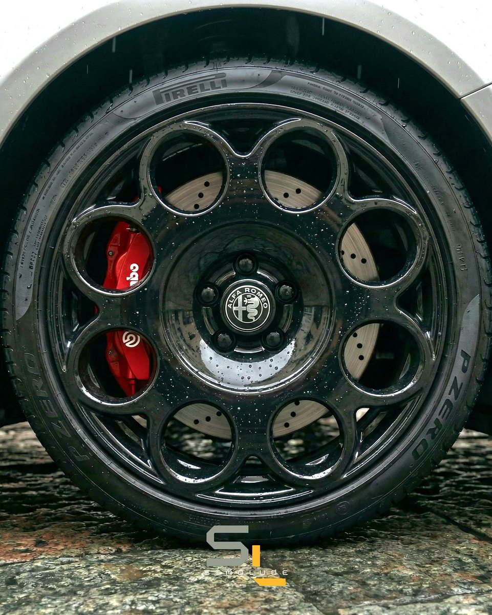 TinyWhiskersX's tweet photo. Alfa Romeo https://t.co/KKO7lzSp69