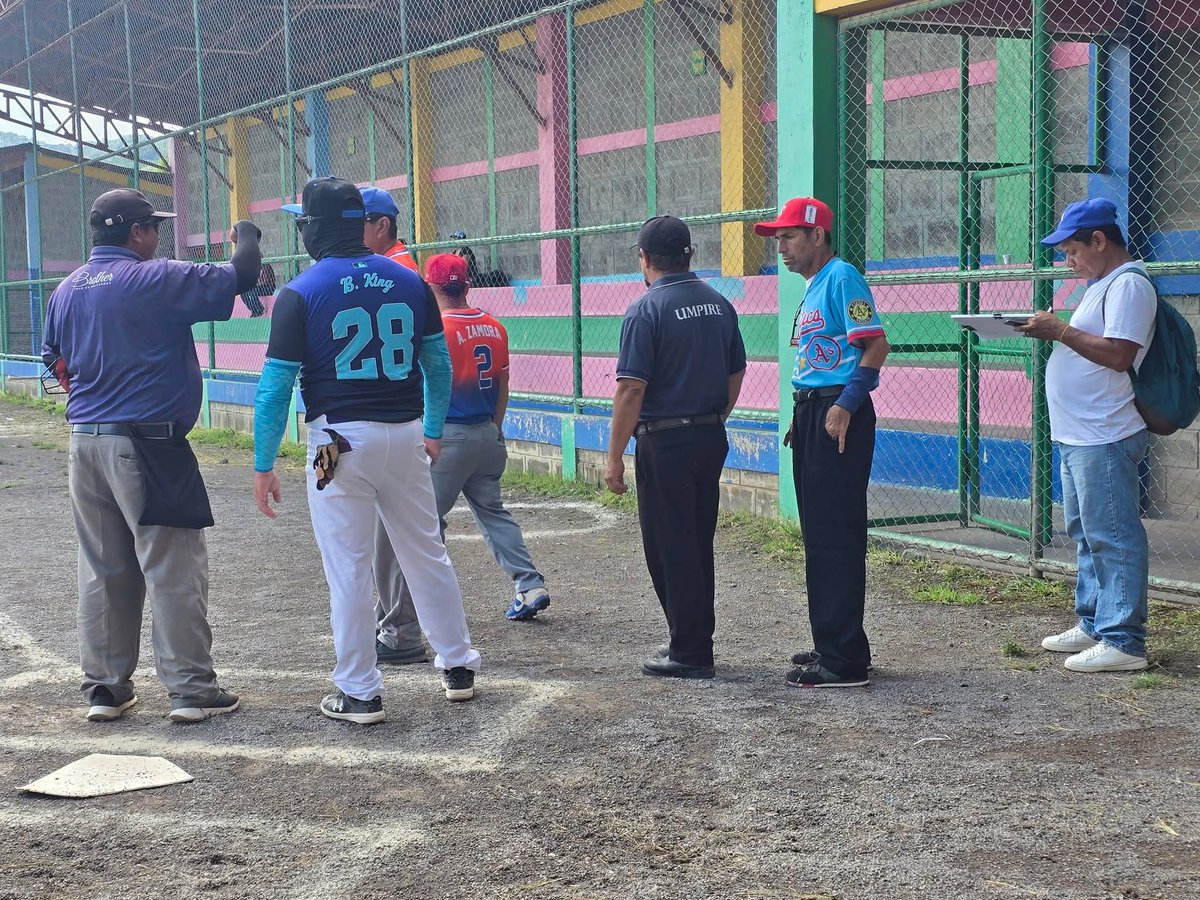 RJugada's tweet photo. 🥎🥎🥎🥎"La JugadaTV"🥎🥎🥎🥎
Matagalpa Nicaragua 
Estadio J.R A
Liga Softball Modificado 2da Temporada MT2026

Gas Central 🆚️ Rokies

#SoftballModificado2daTemporadaMT2026
#LigaSoftballModificadoMT2026

#RevistaDeportivaLaJugadaTV

🥎🥎🥎🥎"La JugadaTV"🥎🥎🥎🥎 https://t.co/mH62jVDtRc