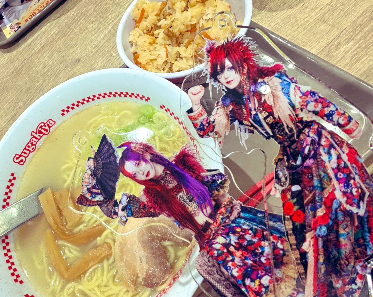 taichooooo_dane's tweet photo. マザリ〜‼️楽しかった〜‼️
ほんと続けてくれてありがとう

チェキたくさんのマナセになりました🧚
初期より歌上手くなったし踊りもかっこいいよ！
漢とかいて、マナセだよ( ◜◡◝ ) 
ドラムの手数えぐかったワ頭振り回せたワ
結構好き勝手暴れてたので
明日筋肉痛こわいなー() https://t.co/nG3SHPIDfA