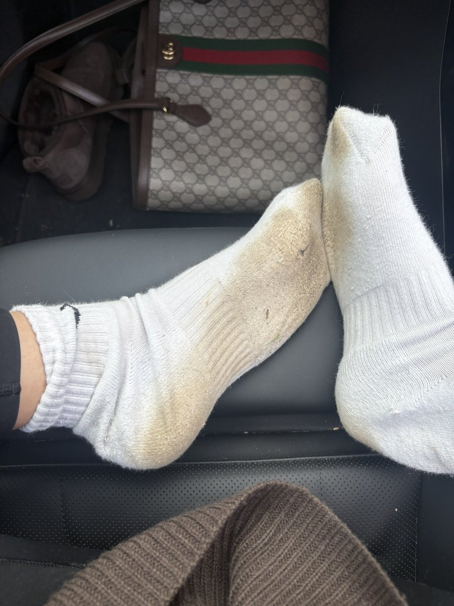 SydneyGodd66886's tweet photo. Actually so filthy , who wants them https://t.co/sh1ejiz9qZ