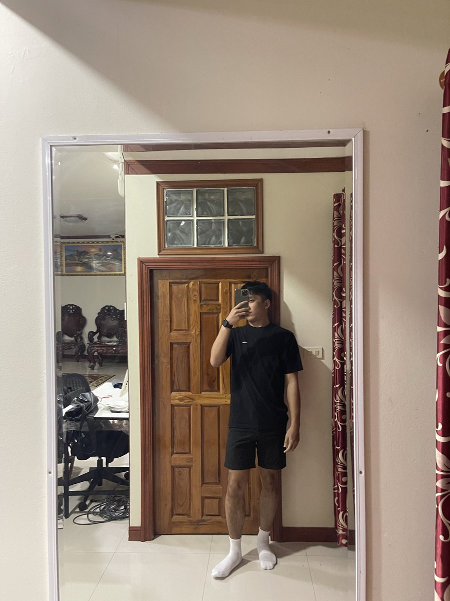 max_anuchai's tweet photo. ไม่หล่อ ไม่รวย แต่ขอควยเข้าไปครึ่งได้ไหมครับ 🥵 https://t.co/Fni8lsVEXy