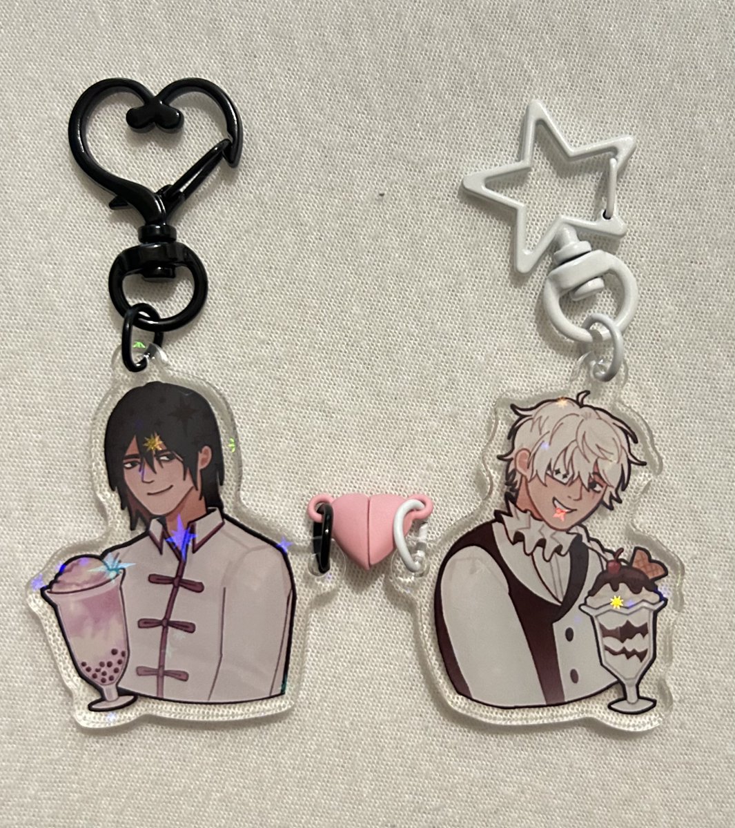 dostoy_'s tweet photo. yaaayyyy i got my new custom fyolai keychains from @BlueberryCheez3 😊😊😊😊😊😊😊😊😊😊😊 https://t.co/gJnRWXpB0x