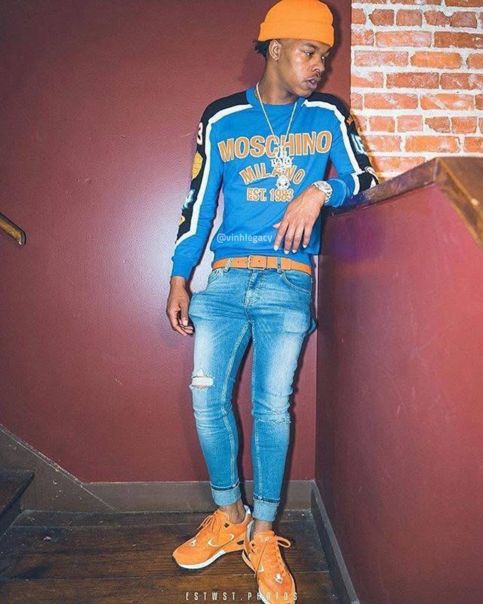 vinhlegacy's tweet photo. these mfs really made an album called “drip harder” while wearing these fits 😭 https://t.co/4NXQ29sl1i
