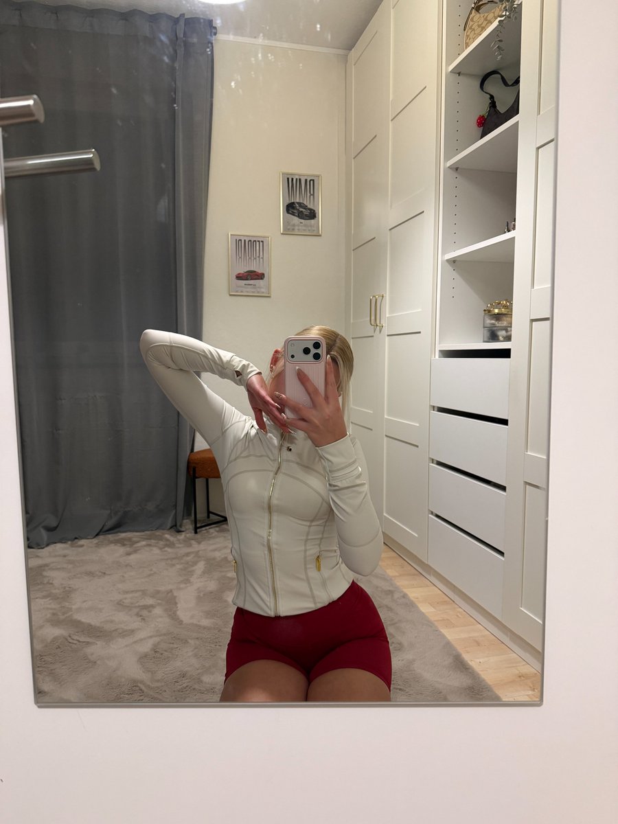Lisaa7b's tweet photo. keeping things fresh around here https://t.co/l7SSTnhvVU