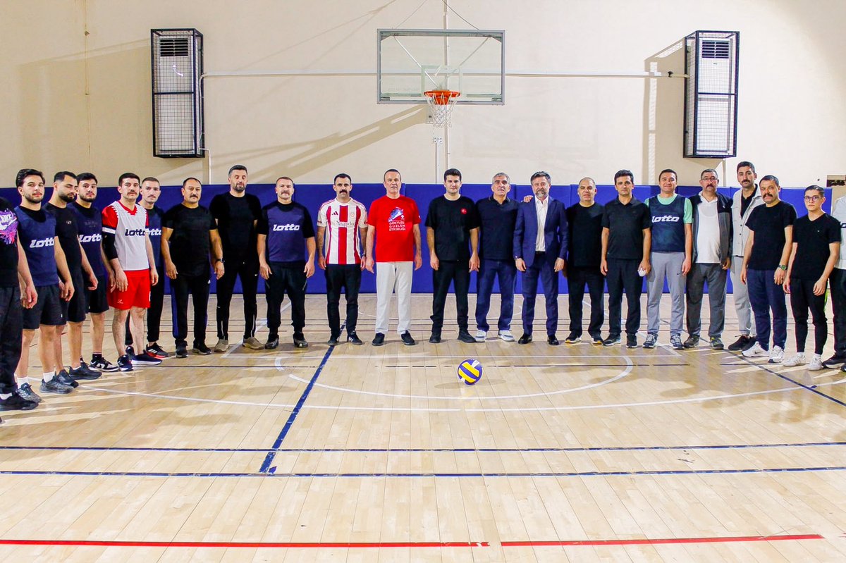 ayyildirim1's tweet photo. 📍 ANTALYA

Ülkü Ocakları Antalya İl Başkanlığımızın düzenlediği spor etkinliğinde gençlerimizle bir araya gelerek basketbol ve voleybol oynadık. 🏀🏐🇹🇷 https://t.co/tJ2yw9yNuP