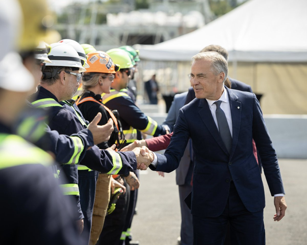 MarkJCarney's tweet photo. Le Canada affiche le taux effectif marginal d’imposition le plus bas du G7 pour les nouveaux investissements des entreprises. Nous disposons de la main-d’œuvre la plus qualifiée au monde. Nous possédons les ressources dont nos partenaires ont besoin ainsi qu’une solide assise financière pour agir avec détermination.
 
Nous tirons parti de ces atouts pour faire du Canada le meilleur pays où investir. Plus d’emplois de qualité, plus de possibilités et une plus grande prospérité pour les Canadiennes et les Canadiens.