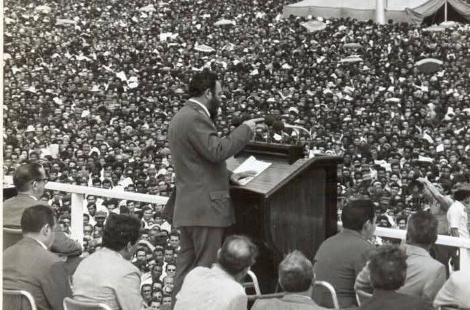 GEIC_DICE's tweet photo. En vísperas de conmemorar el aniversario 50 del abominable Crimen de Barbados reiteramos con #Fidel: "¡Cuando un pueblo enérgico y viril llora, la injusticia tiembla!". #100AñosConFidel
#SomosGEIC https://t.co/UWzkUO9gJH