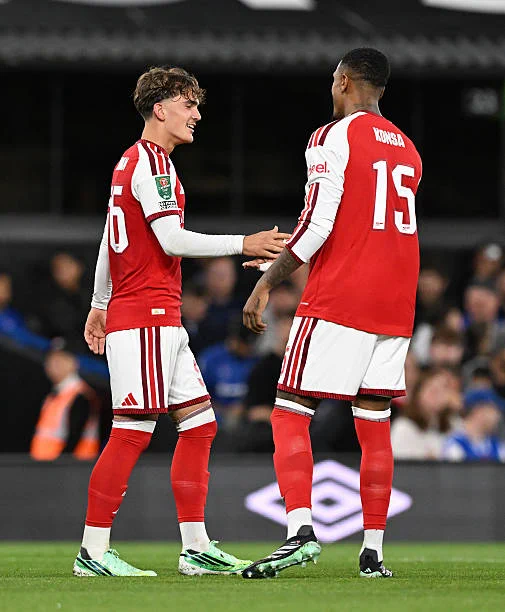 HINCAPIE INJURY ADDS TO ARSENAL CONCERNS