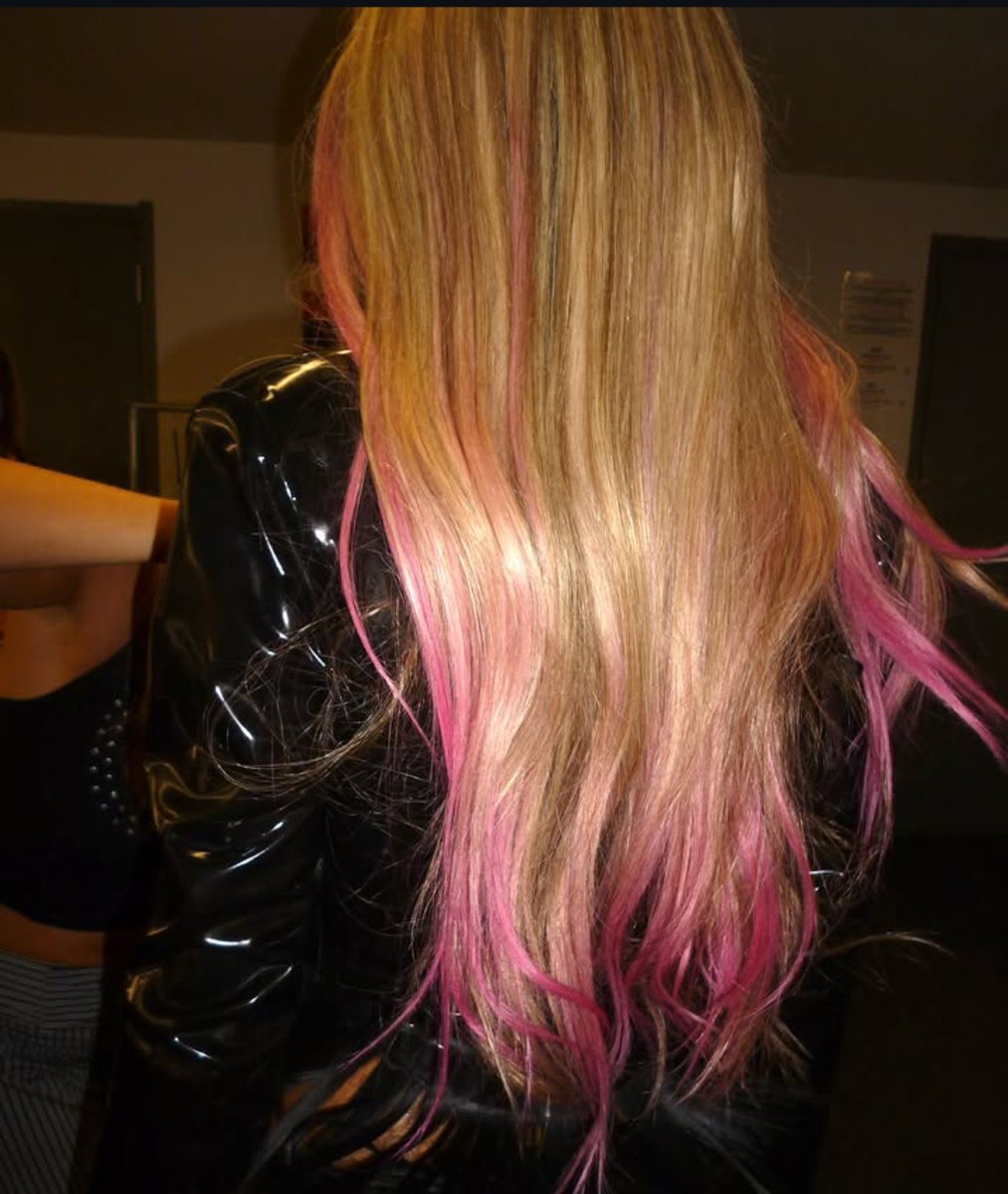 ttt_fashion tweet picture