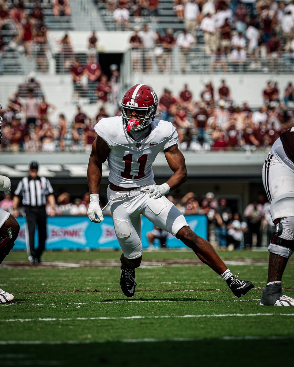 AlabamaFTBL's tweet photo. SEC Freshman Player of the Week! 👊

🏈 @zay_social https://t.co/qU7ol5gYdt