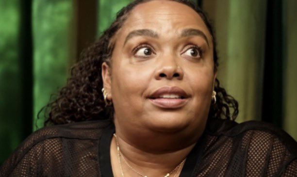 alltallsmoke's tweet photo. @Yams40K @sagephage @QTRBlackGarrett Nobody cares about the screenshot. Its obvious bait. Lets talk about, as men, why we supporting overweight black lesbian feminists to write our male fantasy time?

Dont ghost this. Man up and ask yourself why? https://t.co/aUHLoZqFQZ
