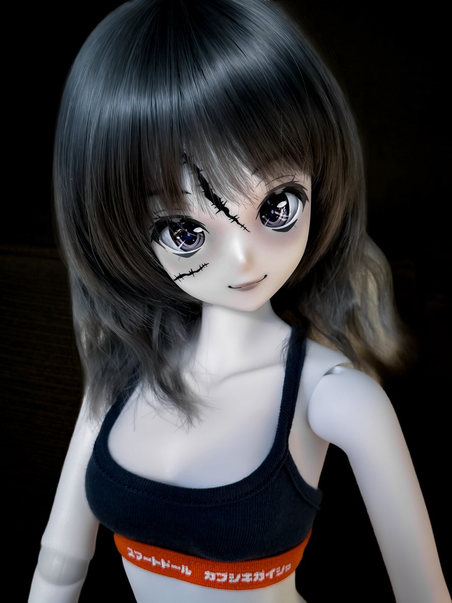 MimiBarnard's tweet photo. A new Anomaly has landed and is hungry for brains 🧠🍽️🧟‍♀️

#smartdoll #smartdollanomaly #bjd #fashiondoll #cutezombie https://t.co/B9HPTj23Os
