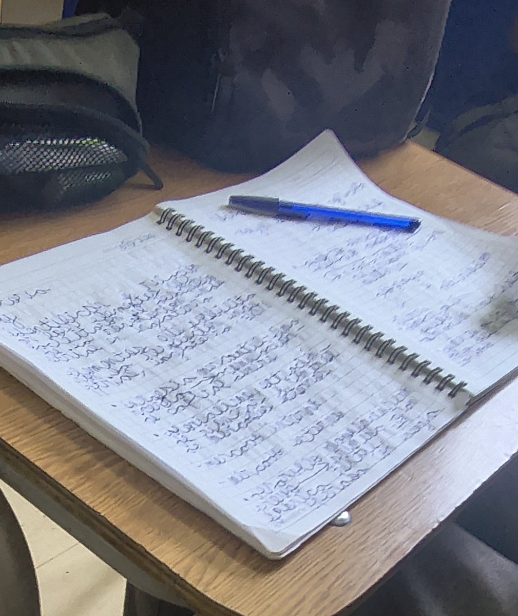 rul8later's tweet photo. qué onda esa letra https://t.co/nqfahhRHqh