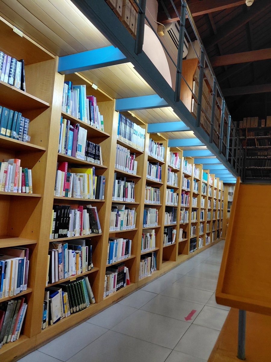 manuelreal31's tweet photo. Qué bien se está en una biblioteca. 🤫 https://t.co/Ooj5obBTsh
