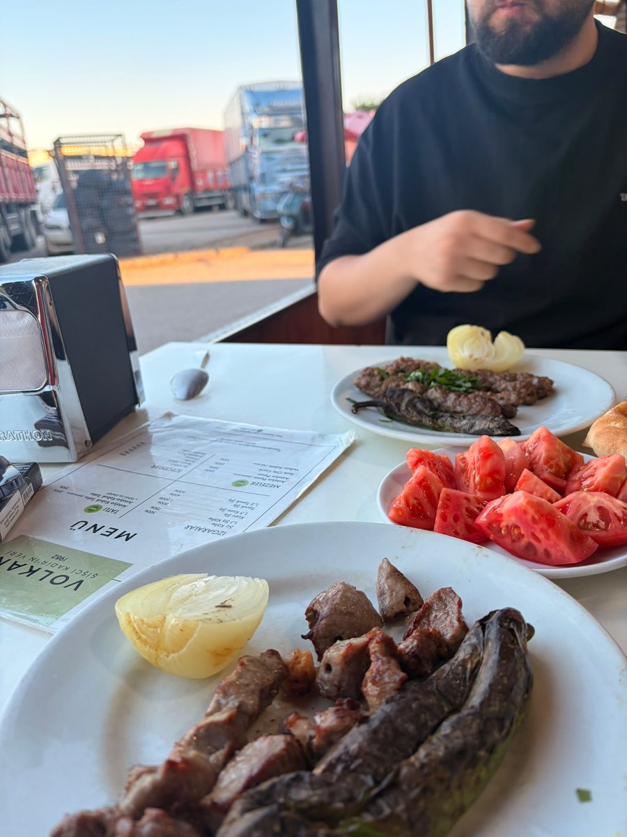 BilirkisiAli's tweet photo. Htalks hastası olarak gittik deneyimledik #şişçivolkan #antalya @turancan0 @HTalksMoments @BagciogluHilmi @KorayKoc__KK @hasanardakasikci https://t.co/kEDrLY0pRn