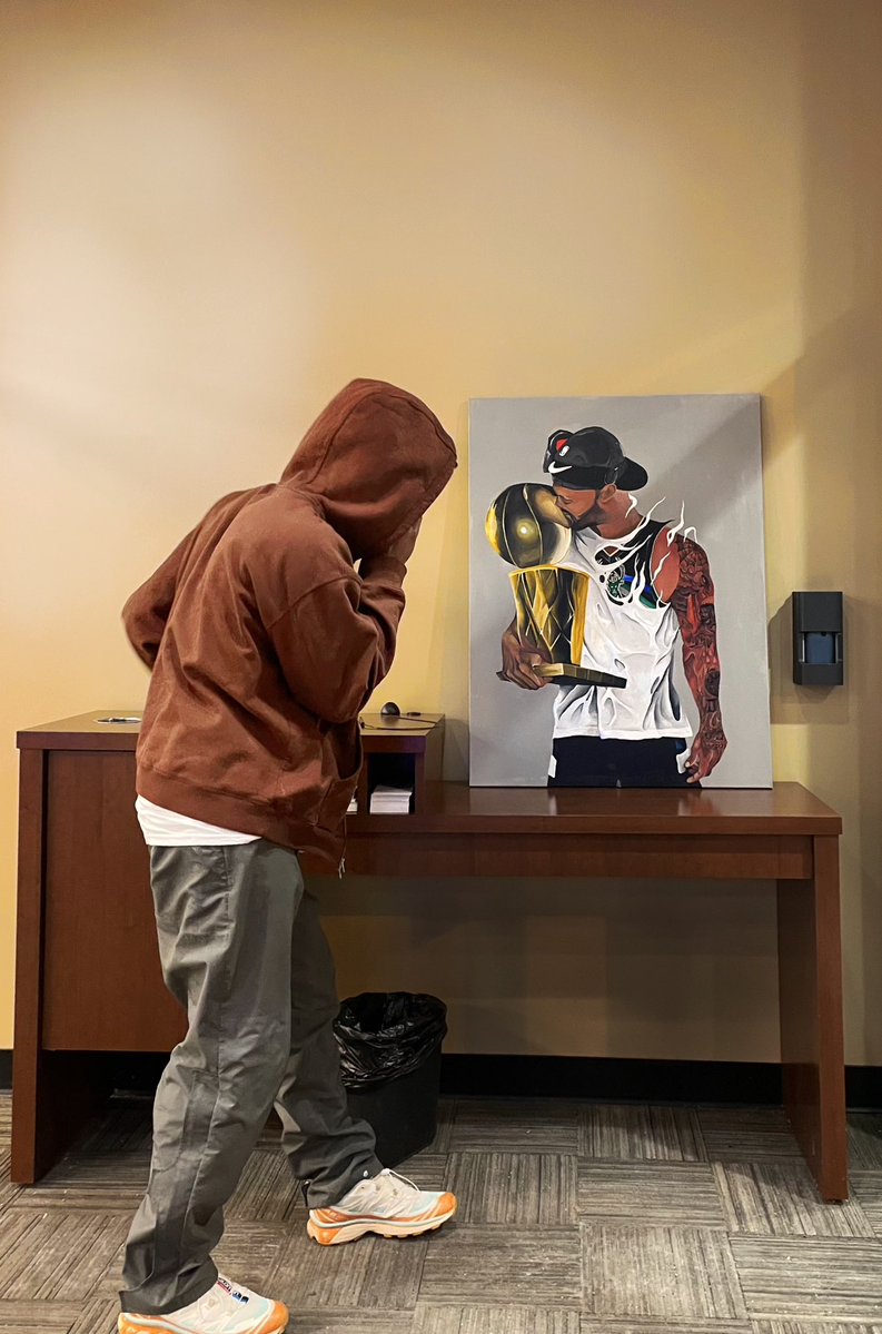 M1CVH's tweet photo. I guess I finally have permission to post. Tribute to P.J. Tucker
‘2024 Acrylic on Canvas https://t.co/k6cIyKoqlw