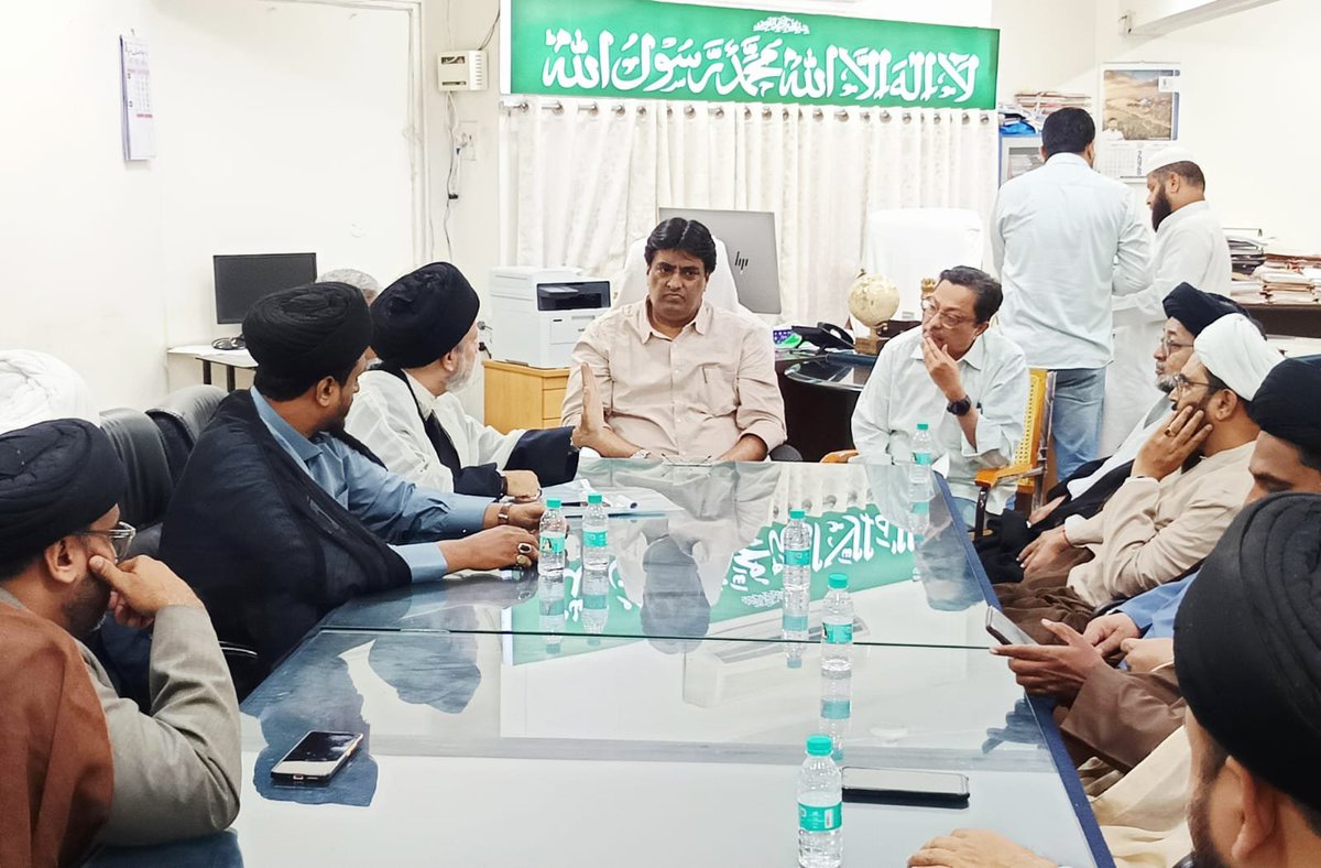 husseni_s's tweet photo. Today Shiya Scholars delegation met on various Shiya Waqf issues at State Waqf Board office, Hajj House, Nampally, Hyderabad.
#syedazmathullahhusseni #cmrevanthreddy #waqfboardleader #WaqfDevelopment #azmathullahwaqf #telanganaazmath https://t.co/KLKoqdtztQ