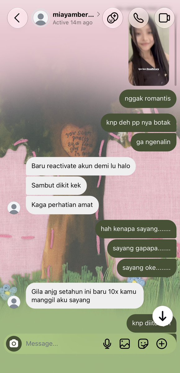 sabIearc's tweet photo. #bbangsaz happy birthday nadhira manajemen 25 dari shava elektro 24 yang living together tapi nggak pacaran itu https://t.co/34kSiriOVD