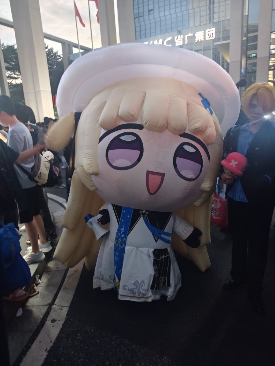 ZREOVV's tweet photo. 今天去了线下的漫展 

二次元还是充满了

青春与活力的气息 https://t.co/Ec7X0fsuTb