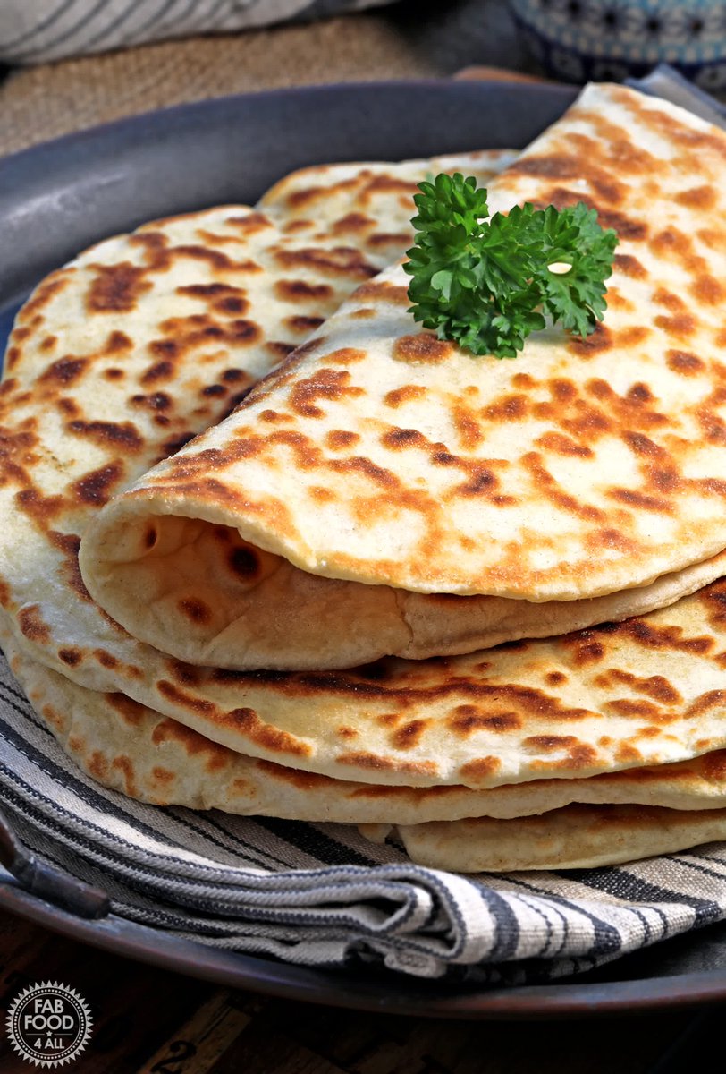 FabFood4All's tweet photo. Easy Spelt Yogurt Flatbread Recipe (No Yeast) - so easy you'll be making these on repeat! Enjoy with curries, stews, wraps, kebabs, pizzas, etc.! https://t.co/rKCavnDuwr
#flatbread #bread #spelt #quick #Greekyogurt https://t.co/BtvaPHtfE3