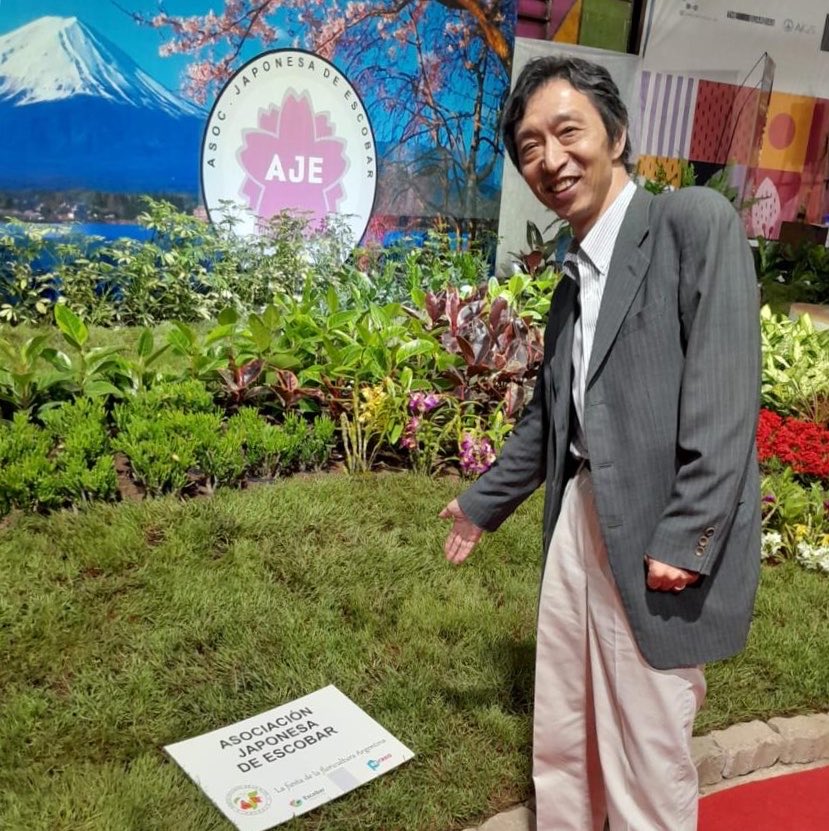 embajadorjpnarg's tweet photo. 🌸 En la 63ª Fiesta Nacional de la Flor, la astromelia fue elegida como flor emblema.

Amistad, lealtad, afecto y apoyo mutuo: valores muy significativos en este año en que celebramos los 140 años de la inmigración japonesa a la Argentina 🇯🇵🇦🇷

¡Gracias por permitirme participar! https://t.co/F3um7yR2g9