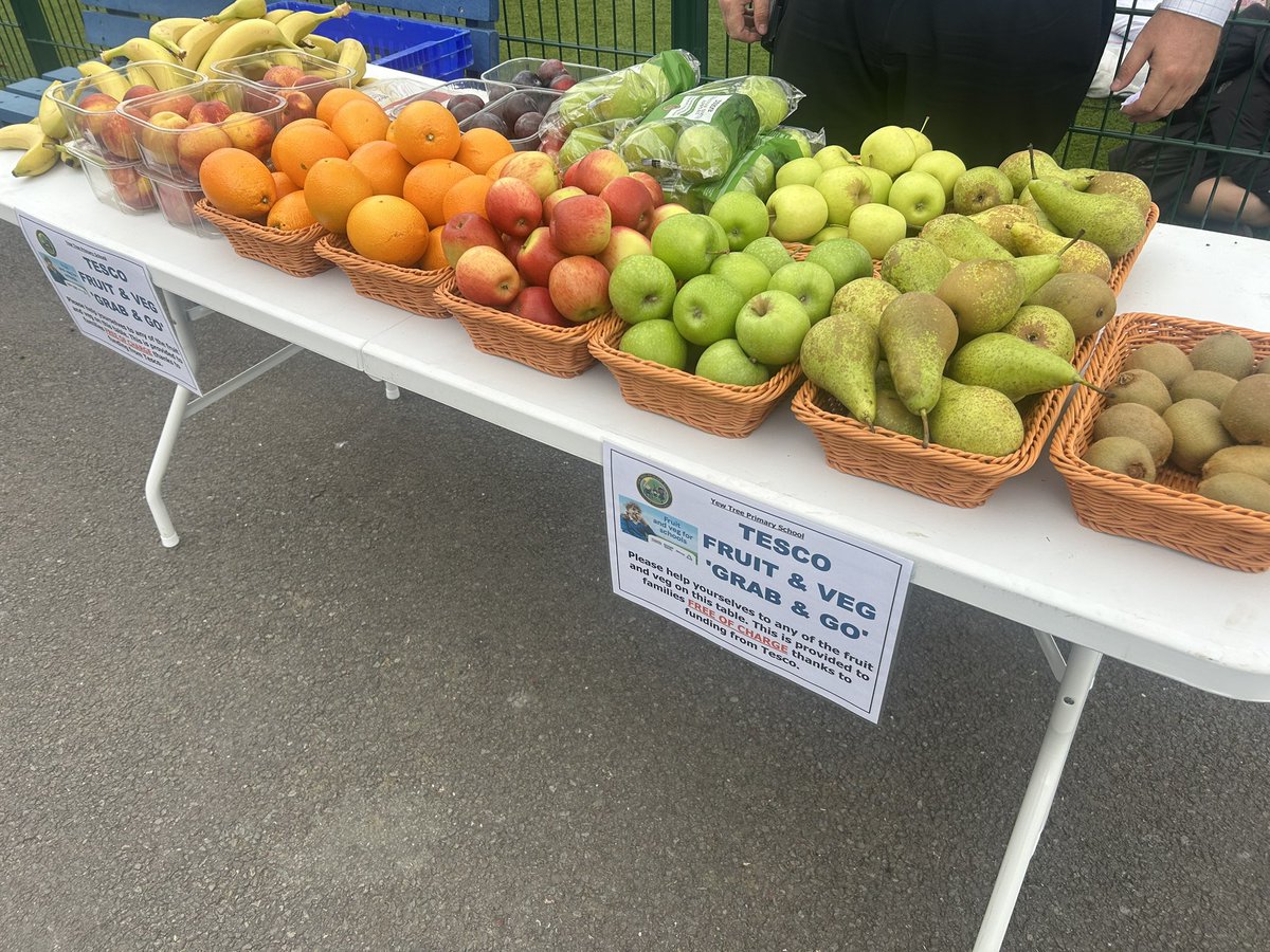 YewTreeSandwell's tweet photo. We hope you enjoyed our first @Tesco pop up FREE fruit shop this year. 

Thanks to £9k of funding for fruit and veg, we hope to provide this as often as possible alongside curriculum activities. https://t.co/96wtu0uMDk