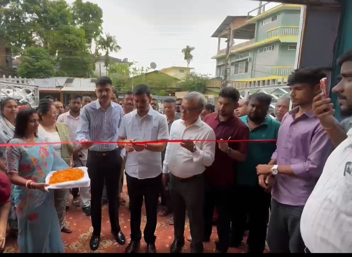 dc_hailakandi's tweet photo. The second inauguration ceremony of the week-long Seva Sankalp Abhiyaan was successfully conducted on October 5, at the Hailakandi Town Hall. The event was jointly inaugurated by the Hon’ble MLA Dr. Milon Das and District Commissioner Shri Jay Vikas.
@CMOfficeAssam @diprassam https://t.co/BbYYMiZYJD
