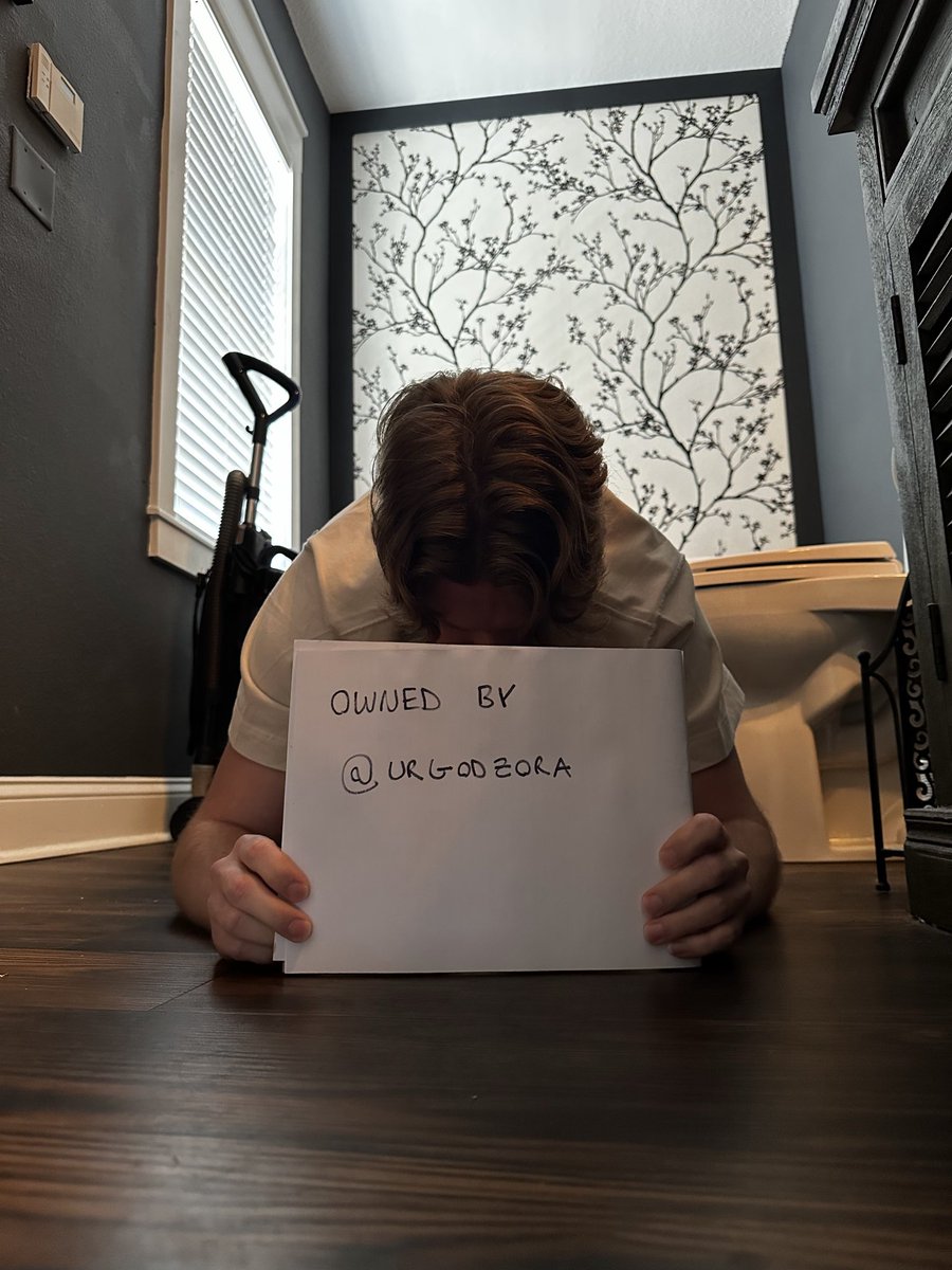 urgodzora's tweet photo. “my son is normal” ur son: https://t.co/XQOMV396yI