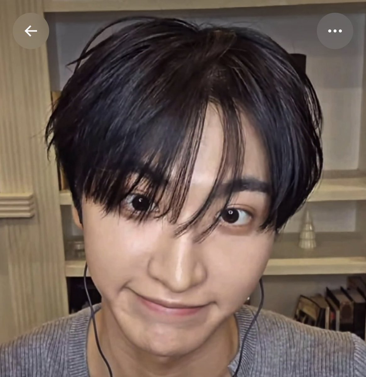 starhwaru's tweet photo. STOP BEING SO CUTIEFUL IM GONNA PASS AWAY MY DDEONGG https://t.co/D2gS0PgQUw