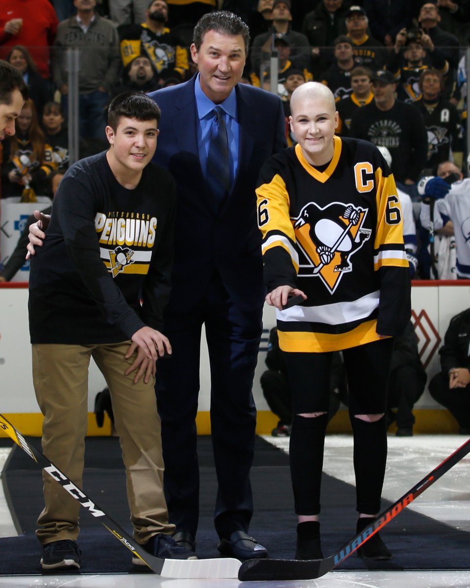 penguins's tweet photo. Legend, icon, hero. 

Happy birthday to the one and only, Le Magnifique! https://t.co/OCVgn08egl