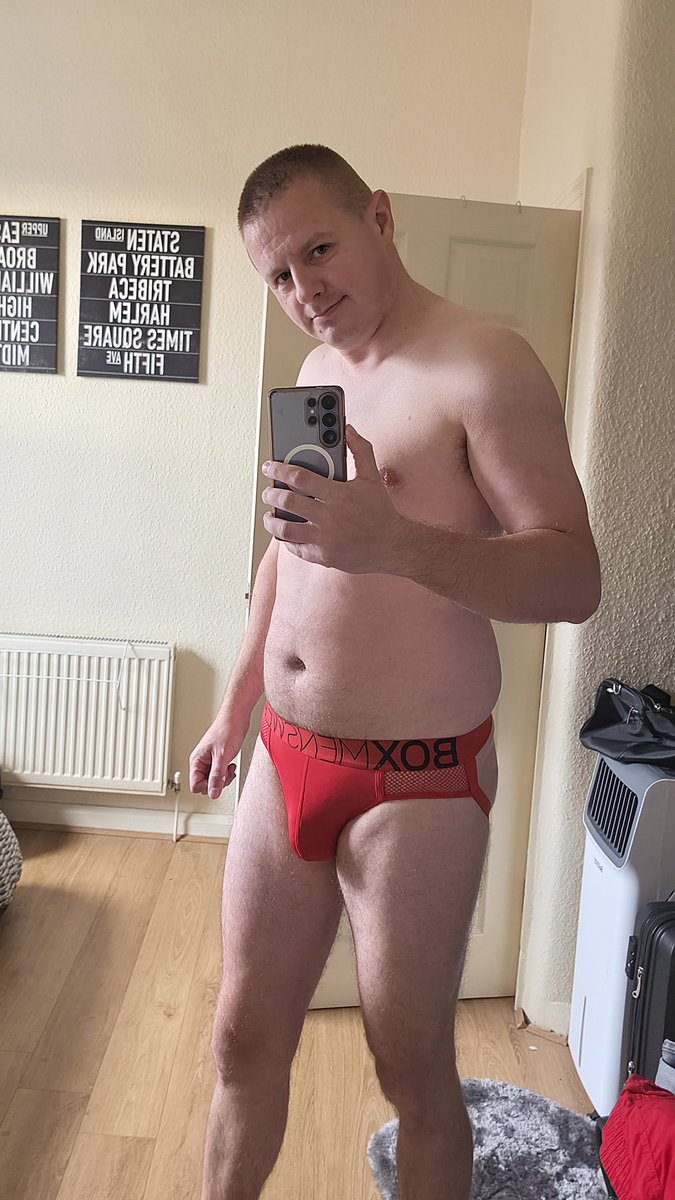 ANaughtyOne tweet picture