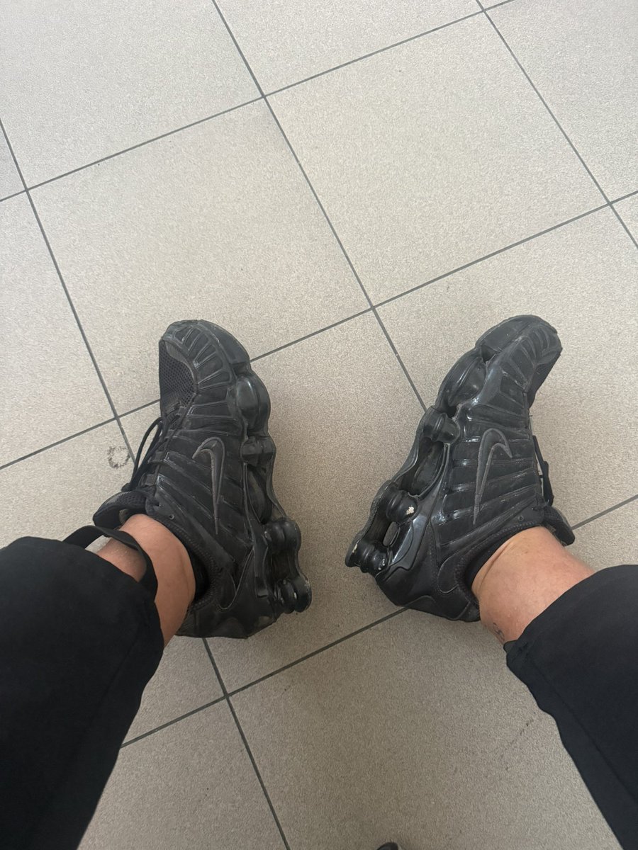 feetmasterbf's tweet photo. Za ten widok powinieneś płacić, klękaj i napraw swoje winy jazda cioto 😈

#master #polishmaster #sneak #feet #humiliation #cwel #paypig #findom #cashmaster #danina #sph #feetfetish #feetmale #alpha #domination #śmieć #frajer #dojenie #gay https://t.co/vIyVtbRTY0