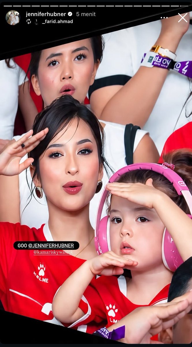 womanfeeds_id's tweet photo. {mu} salfok bgt sama dia. Cantik bgt makeupnya😭 https://t.co/WAuPE29ePn