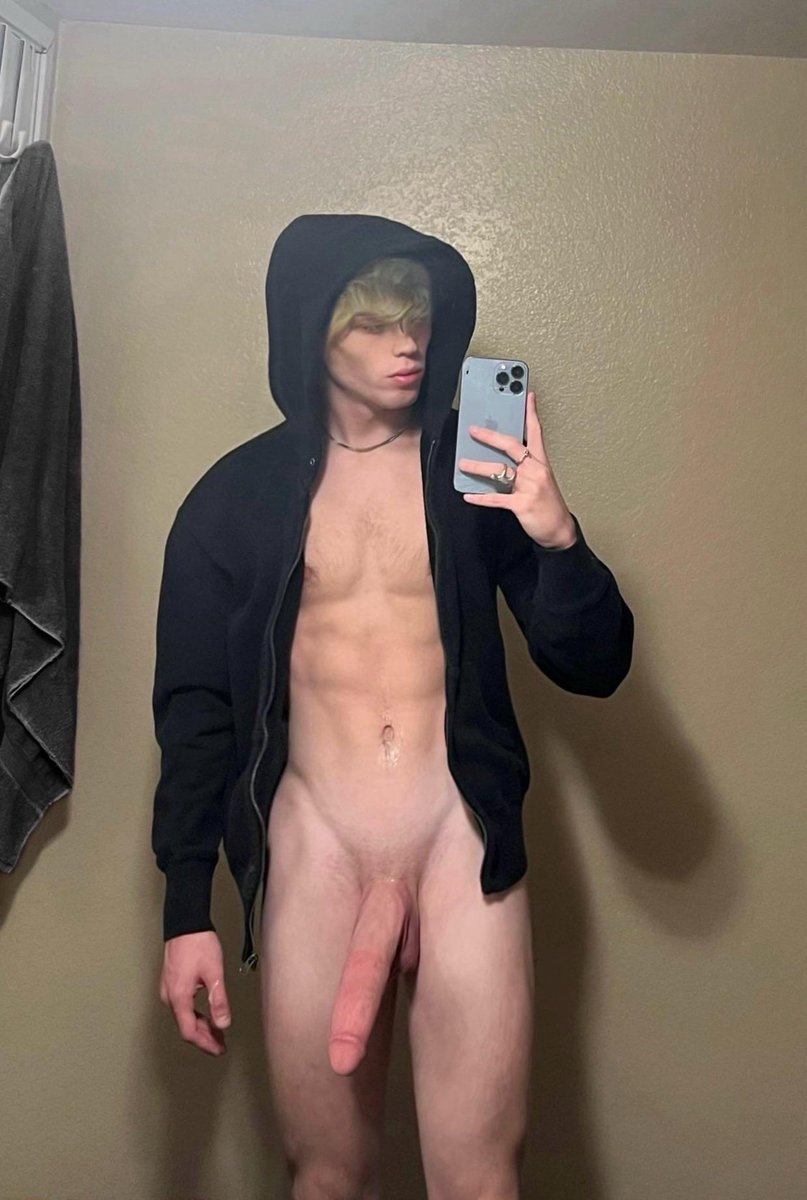 jmvlssz's tweet photo. heard you liked big white dicks? 😏 https://t.co/UsAuavr7MR