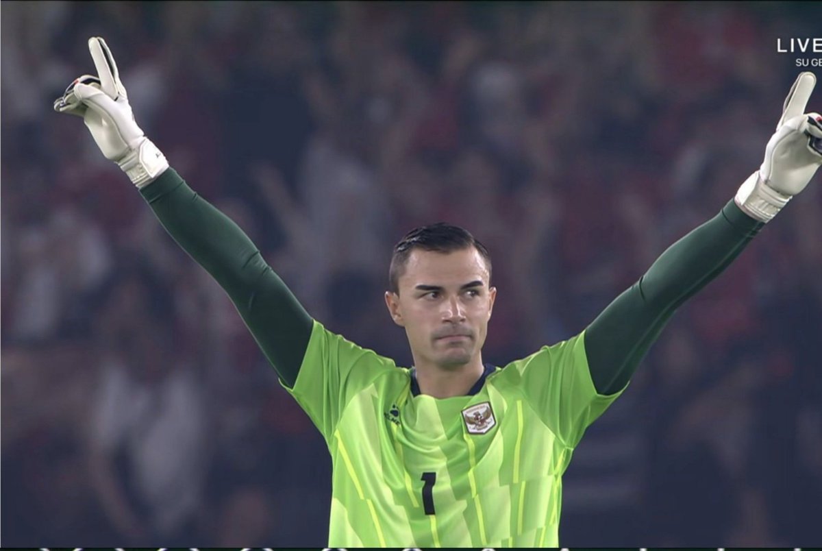ammierm21's tweet photo. THANKYOU EMIL 😭
THANKYOU GARUDA❤️

#TimnasDay https://t.co/QRO2mPrDhP