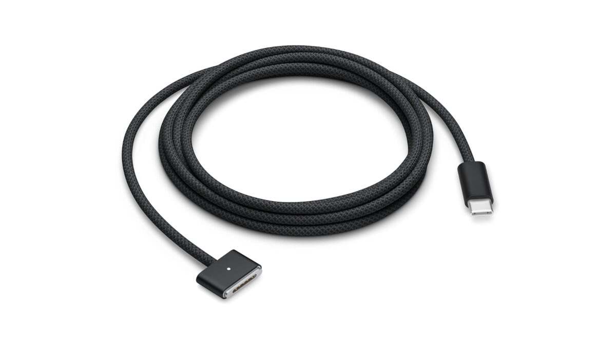 iPhoneMania_jp's tweet photo. Apple、MagSafe 3充電ケーブルのファームウェアを約3年半ぶりに更新
https://t.co/LfcVh91RJP https://t.co/FIvCGEXP2O