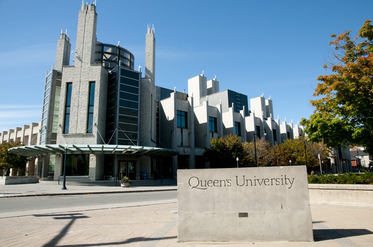 megabus's tweet photo. Queens' University students: did you know there's a Megabus stop on campus? If you're looking for the best combination of affordability, convenience, and comfort, choose Megabus: https://t.co/EbaNgiix5n https://t.co/S5FH6WEHs0