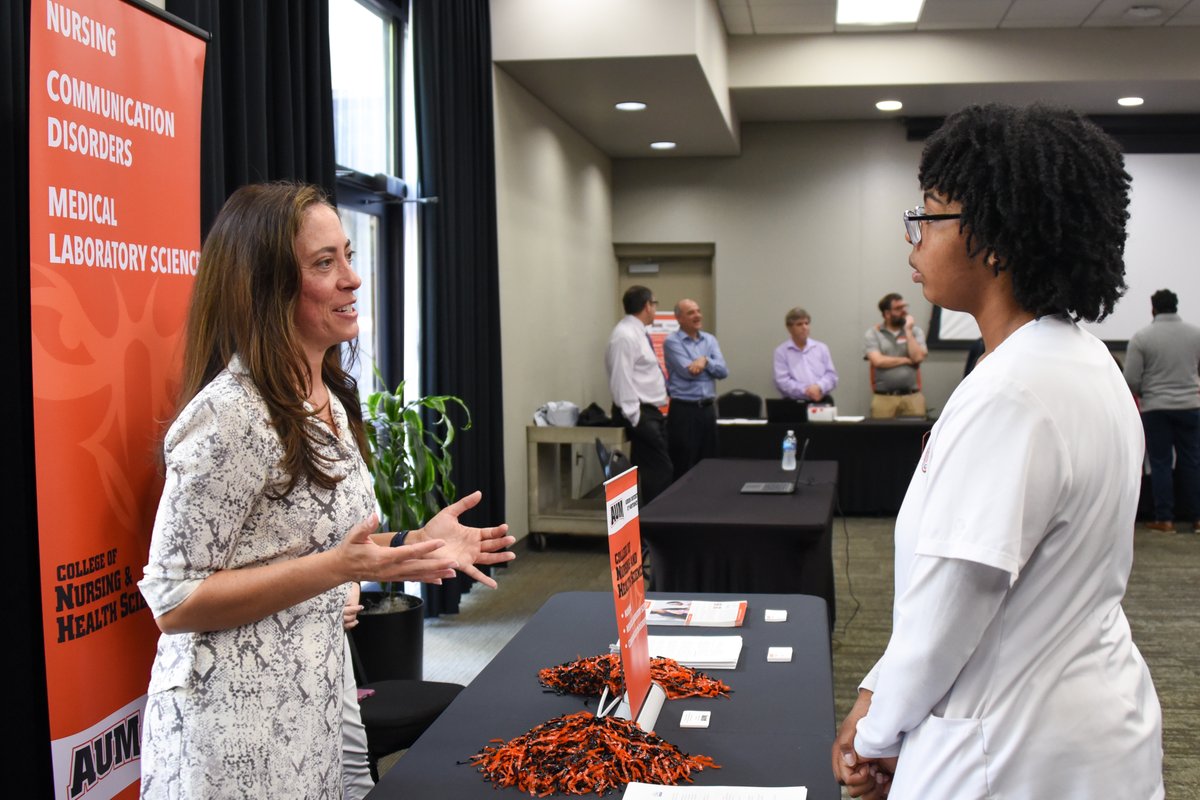 aumontgomery's tweet photo. Your next chapter starts at AUM 🎓

Explore graduate programs, enjoy dinner and enter drawings for book scholarships on Tuesday, Oct. 6 from 5-7p at Grad Preview Night. We'll also waive your application fee!

Register: https://t.co/OjTOPvDcix

#WarhawkNation #ChooseAUM #AUMBound https://t.co/mjNiEPAN3H
