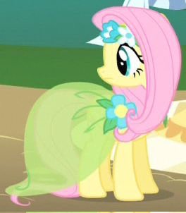 bearberryvee's tweet photo. this outfit reminds me of tinkerbell in the best way https://t.co/w6uUtvwQWM